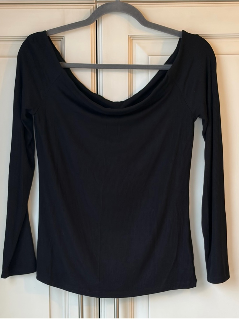 NWT Z Supply Black Long-Sleeve Scoop Neck Top. Large (more Medium)